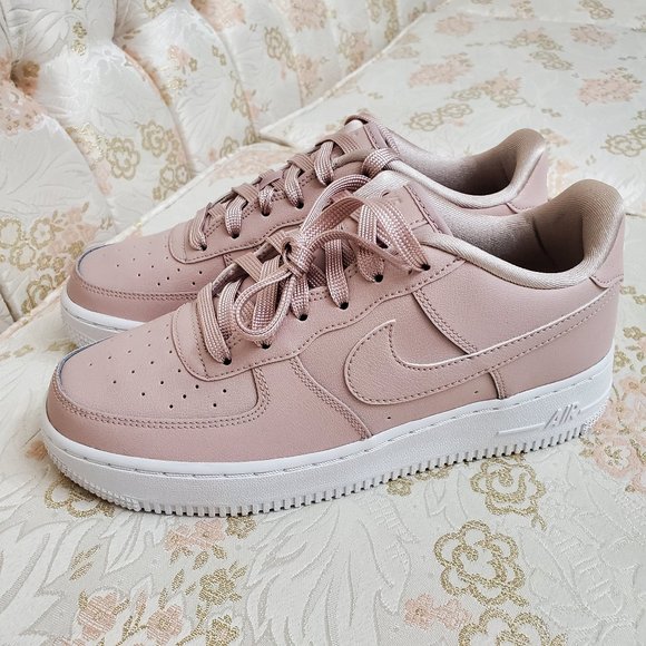 Nike Air Force 1 Low - Picture 2 of 8